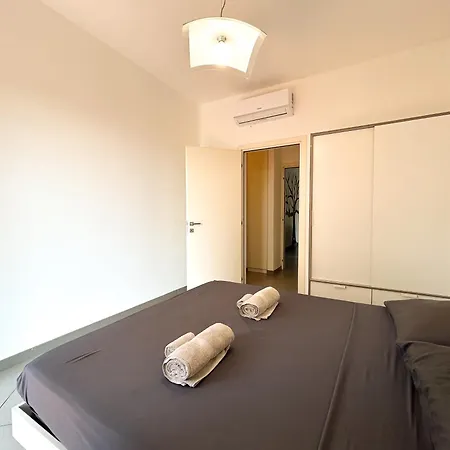 Modernita E Comfort 150mq Penthouse 3 Bedr アパート *