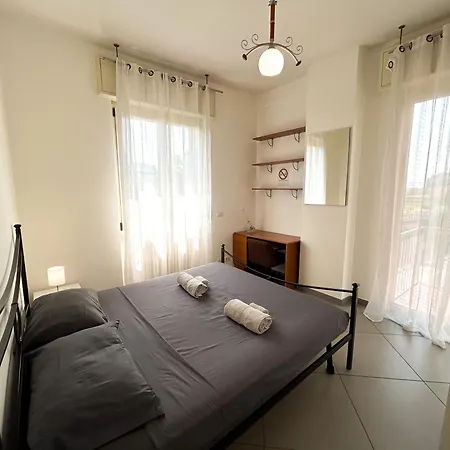 Modernita E Comfort 150mq Penthouse 3 Bedr * ベルガモ