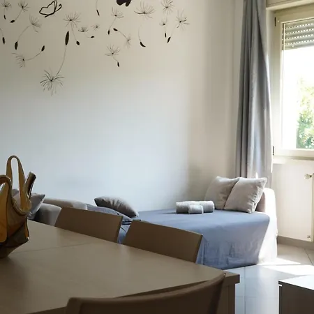 Modernita E Comfort 150mq Penthouse 3 Bedr ベルガモ