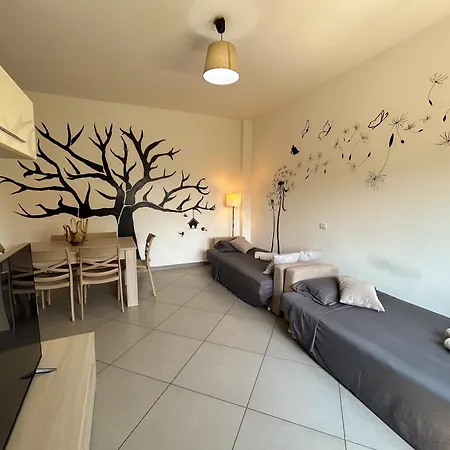 アパート Modernita E Comfort 150mq Penthouse 3 Bedr ベルガモ