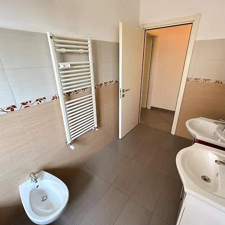 Modernita E Comfort 150mq Penthouse 3 Bedr アパート *